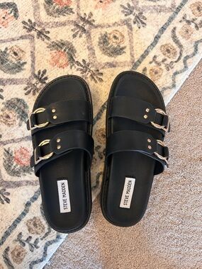 Steve Madden Platform Sandal